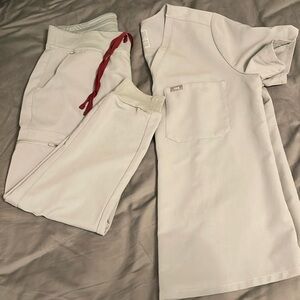 Figs women scrub set